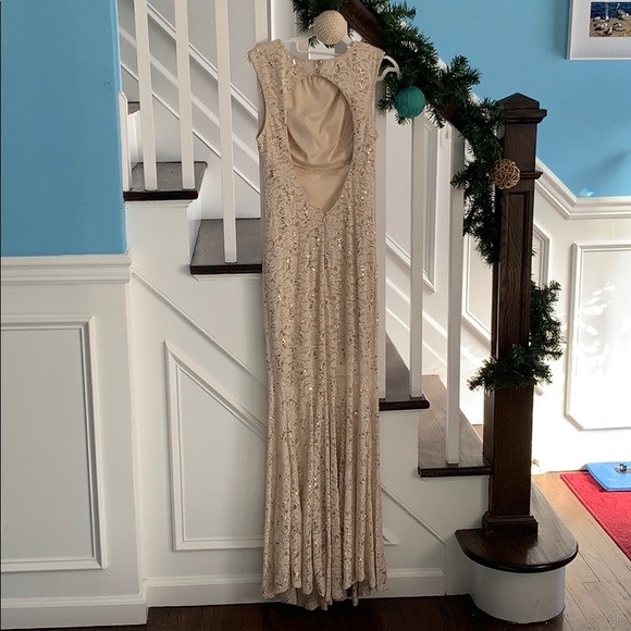 Women’s Large Lace Sequenced Mermaid Train Gown - Picture 4 of 9